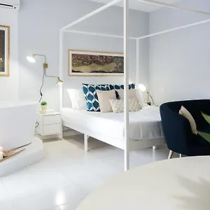 Glamorous Flat With Jacuzzi, King Size Bed And Small Balcony , Perugia Italia
